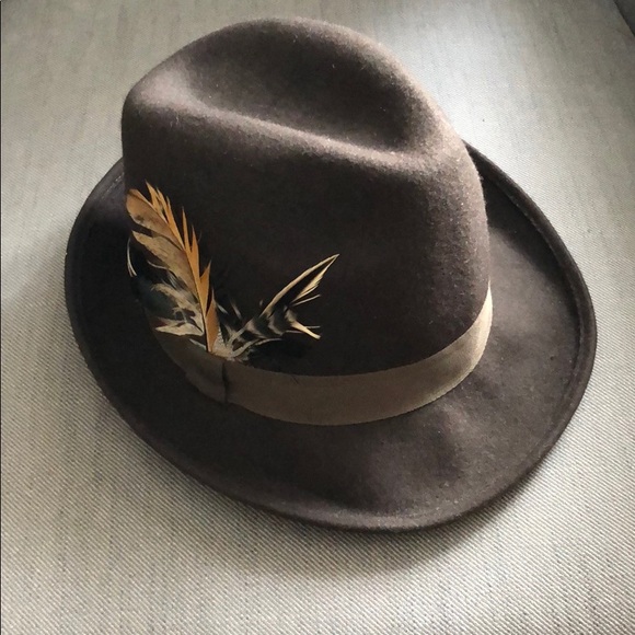 Felt fedora hat with feather accent